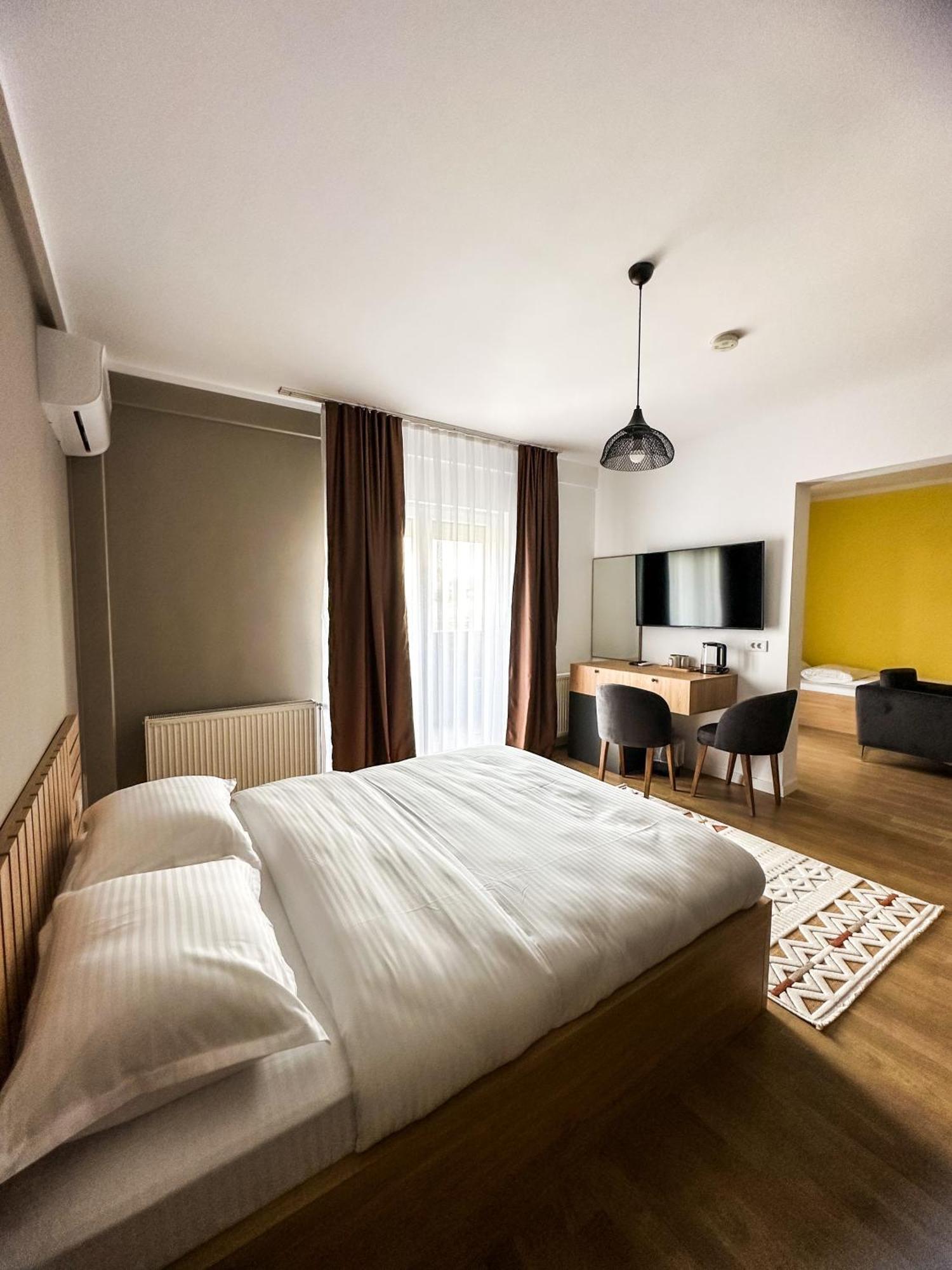 Grand Apartments Prishtina Pristina Kültér fotó