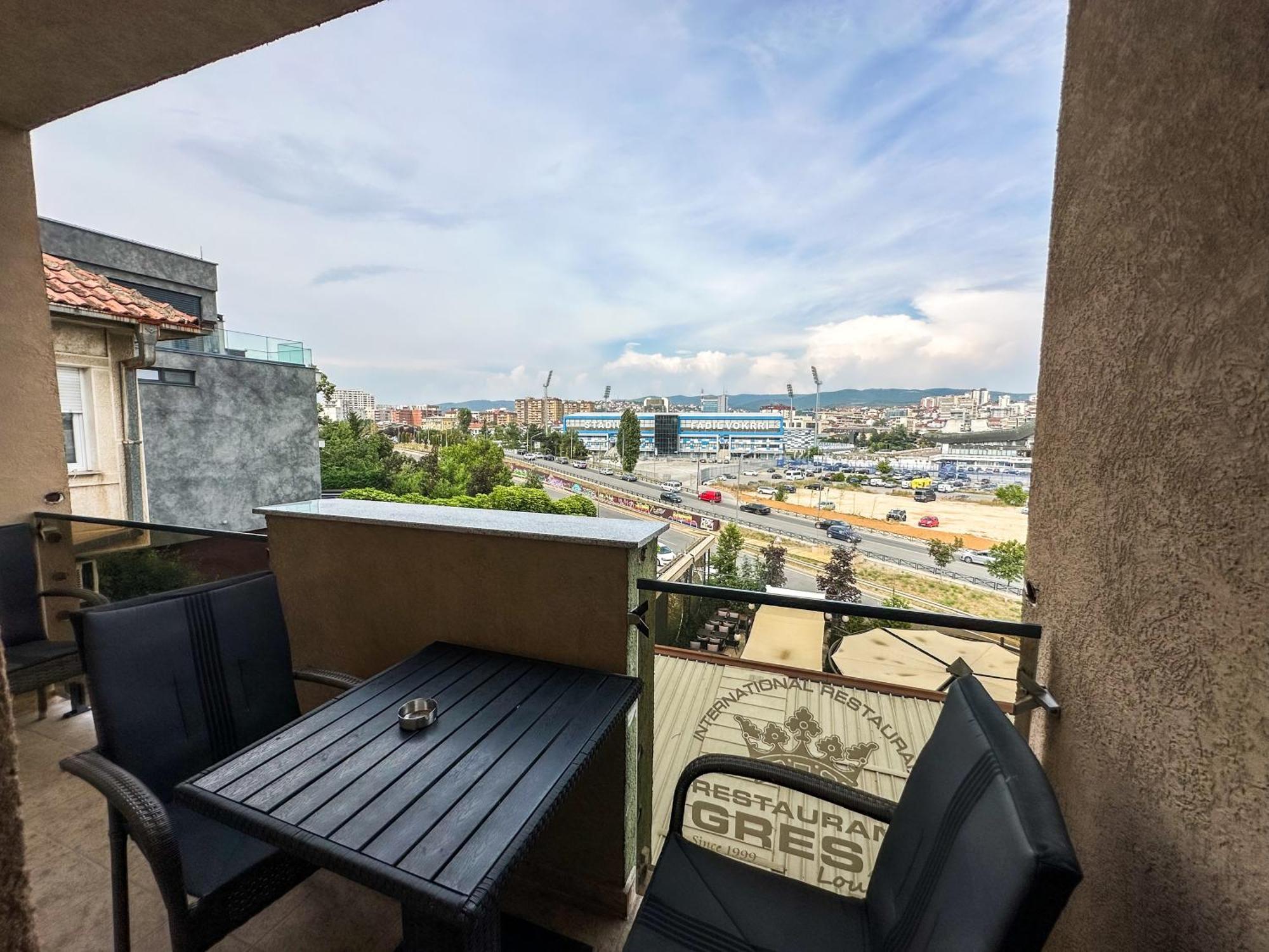 Grand Apartments Prishtina Pristina Kültér fotó