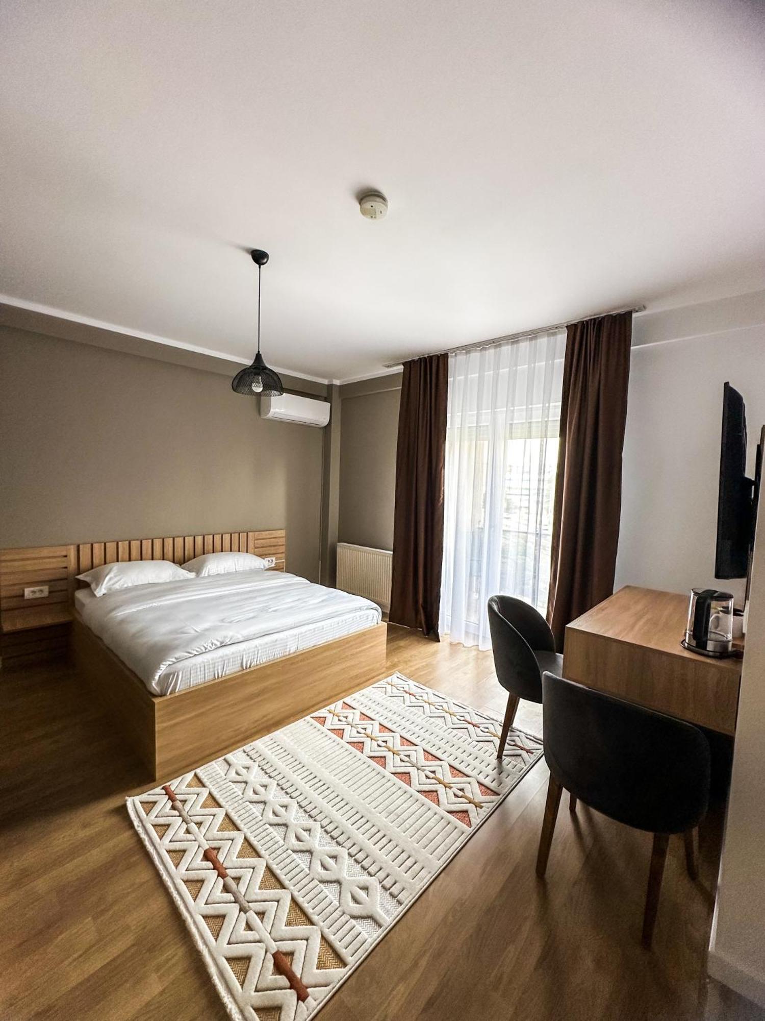 Grand Apartments Prishtina Pristina Kültér fotó
