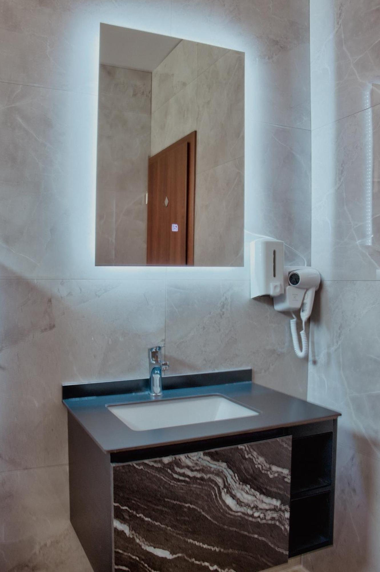 Grand Apartments Prishtina Pristina Kültér fotó